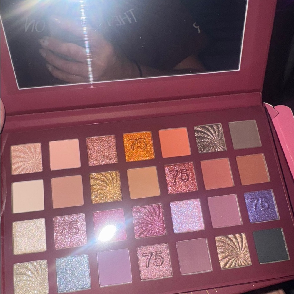 Eyeshadow Palette with Vibrant Shades